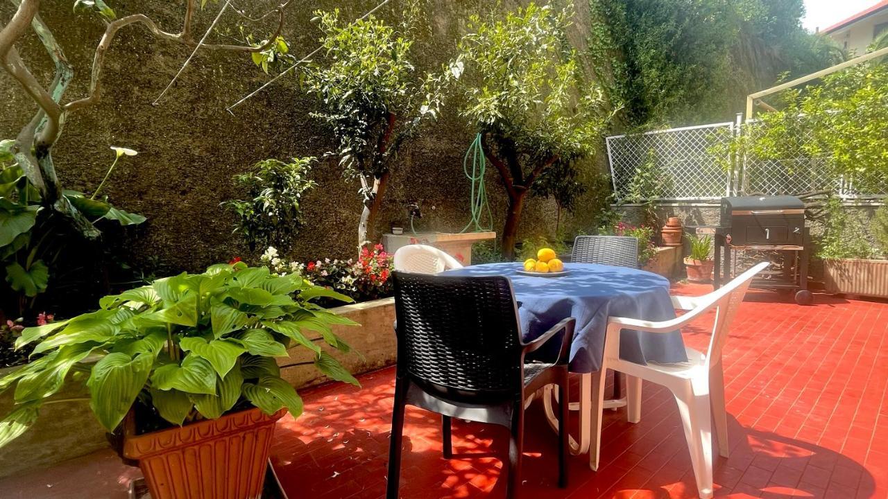 Trilocale,Terrazzo,Posto Auto Privato,Box,Wifi Apartment Varazze Exterior photo